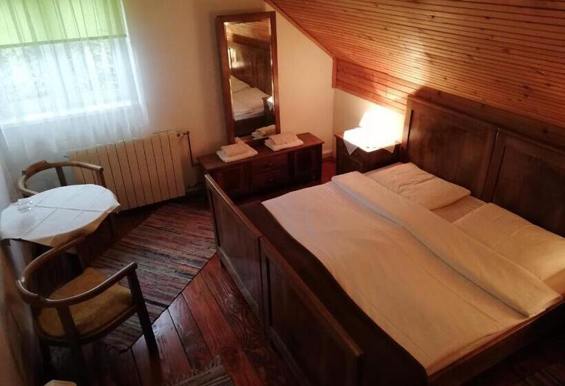 带共用浴室的标准房间, Guesthouse Arnika
