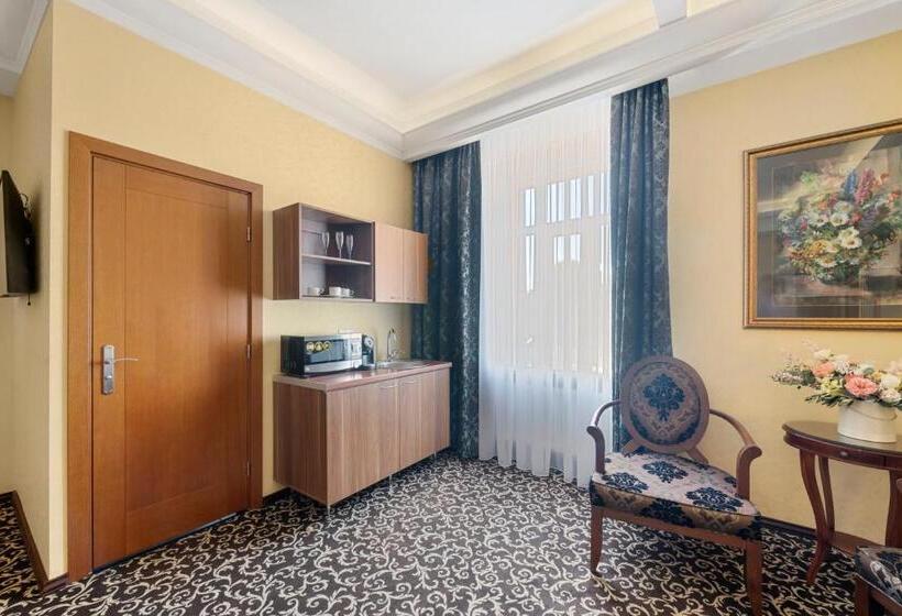 اتاق لوکس سه تخته, Jelgava