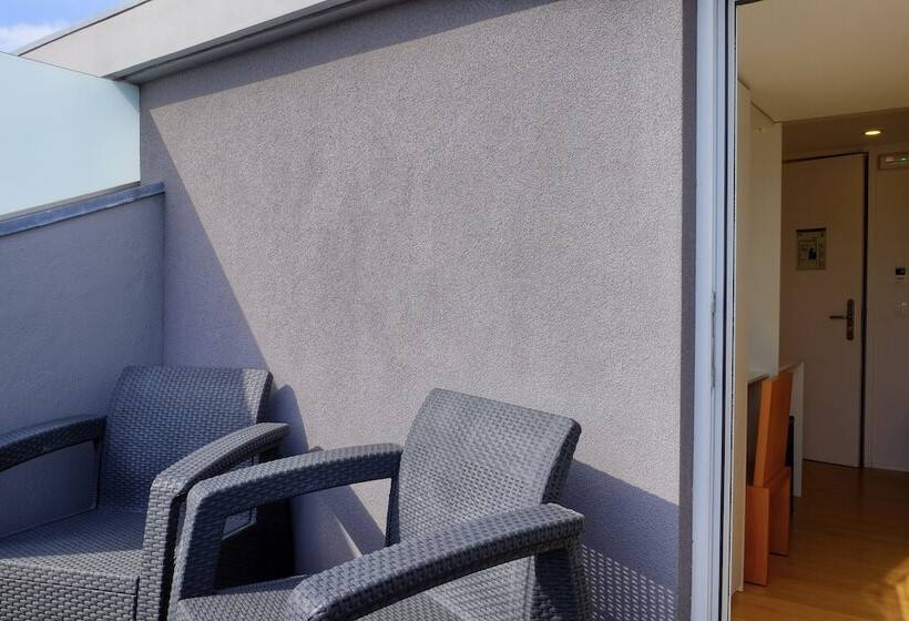 اتاق استاندارد با چشمانداز, Laranjeira