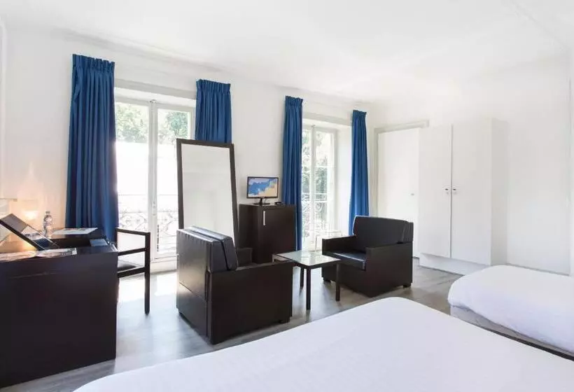 Standard Kolmen Hengen Huone, Le Grand