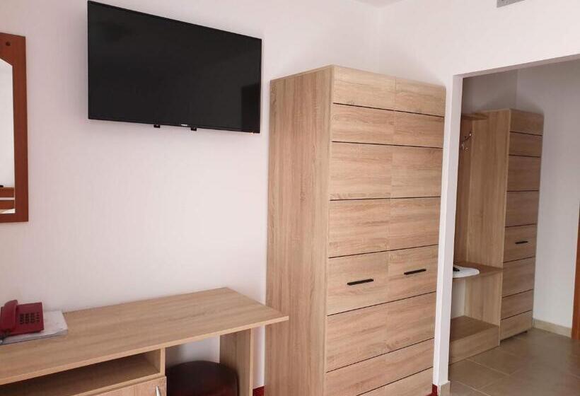 غرفة قياسية, Mirni Kutak