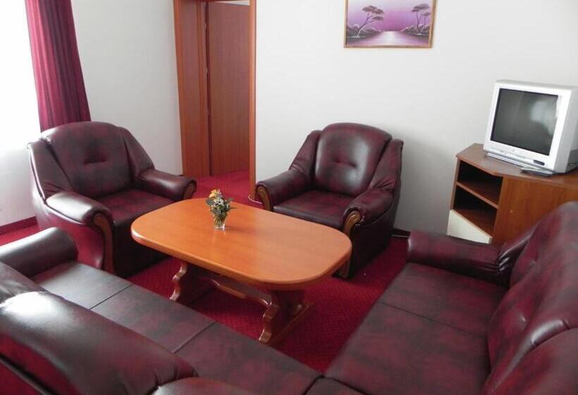 جناح رئاسى, Mirni Kutak