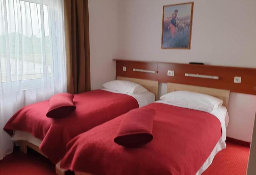 جناح رئاسى, Mirni Kutak