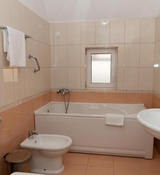 جناح رئاسى, Mirni Kutak