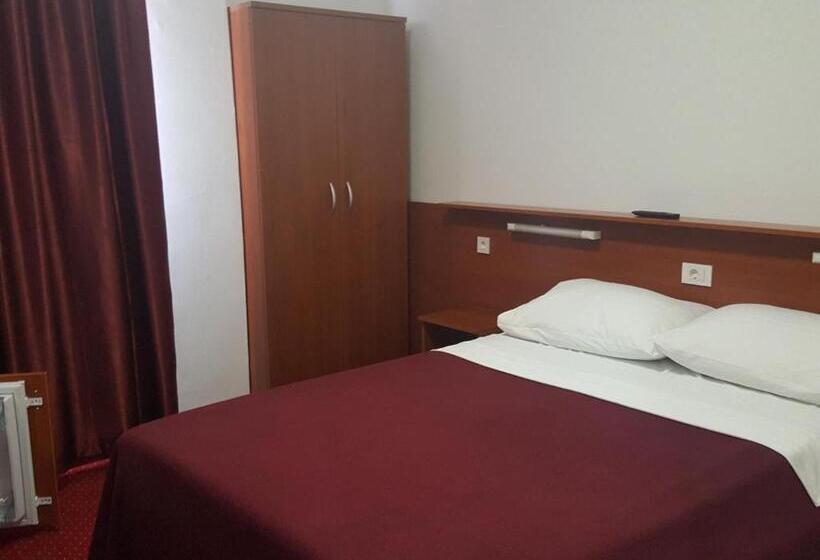 غرفة قياسية, Mirni Kutak