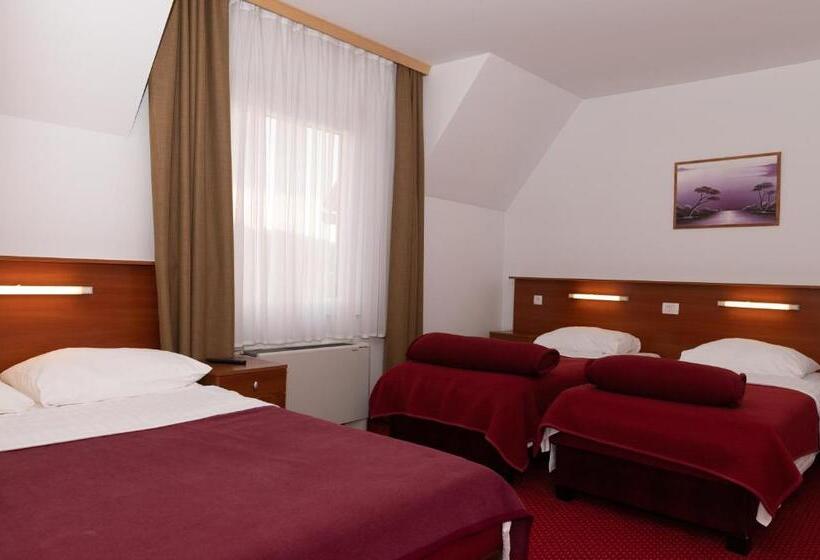 غرفة عائلية, Mirni Kutak