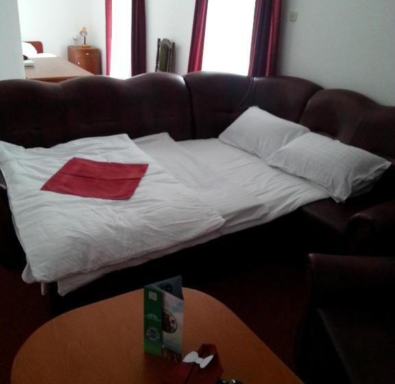 غرفة عائلية, Mirni Kutak