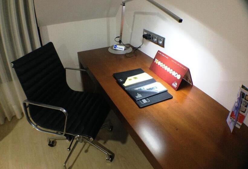 Family Suite, Nap Oviedo