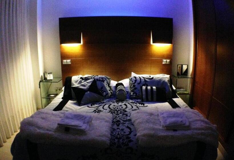 Номер Deluxe, Nap Oviedo