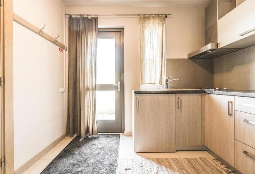 استودیوی استاندارد, Prieka Pietura