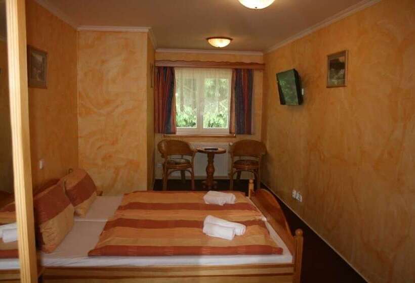 标准间, Resort Martin & Kristyna