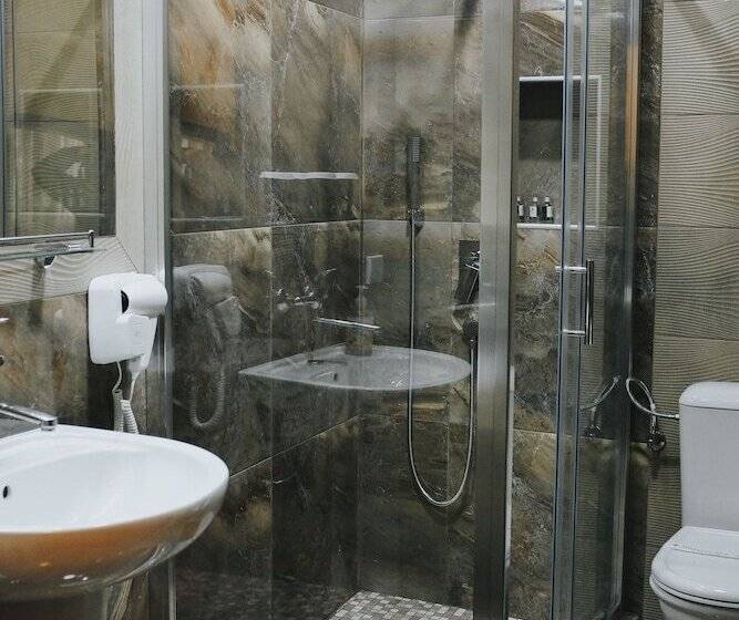 اتاق استاندارد, Sumski Feneri