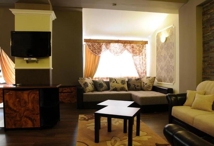 سوییت, Sumski Feneri