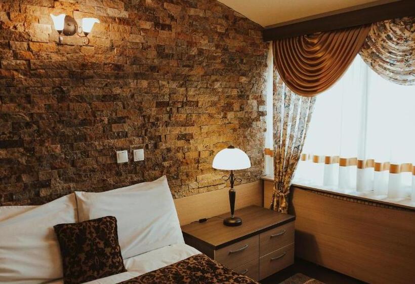 سوییت, Sumski Feneri