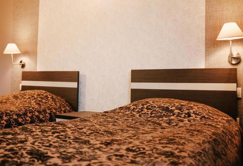 سوییت لوکس, Sumski Feneri