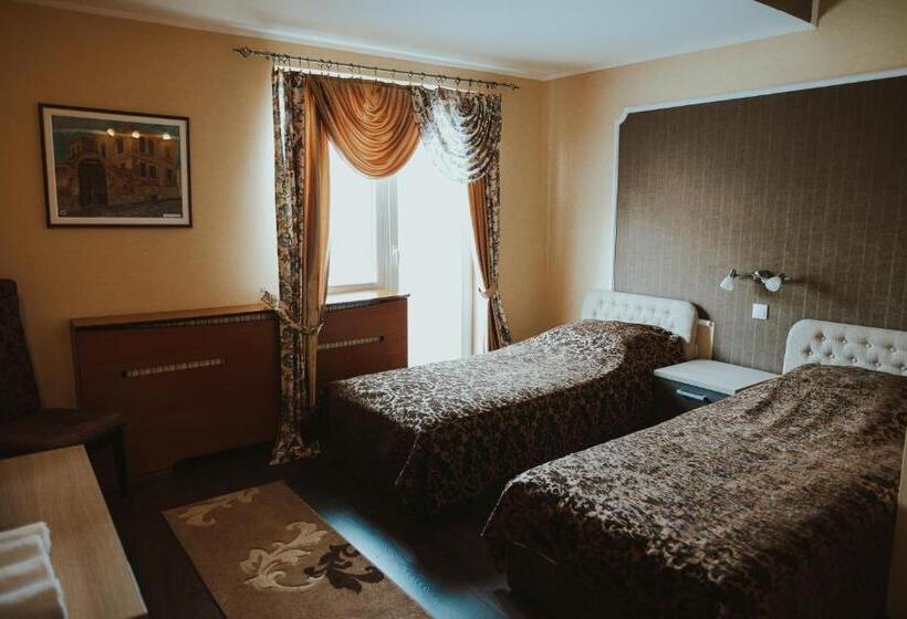 سوییت, Sumski Feneri