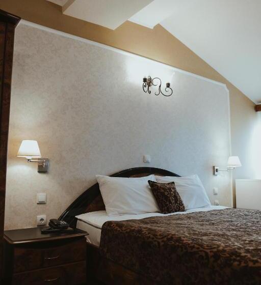 سوییت لوکس, Sumski Feneri