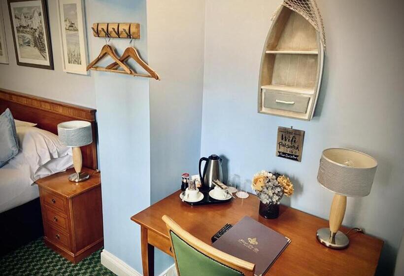 Номер Стандарт, The Fleur De Lis