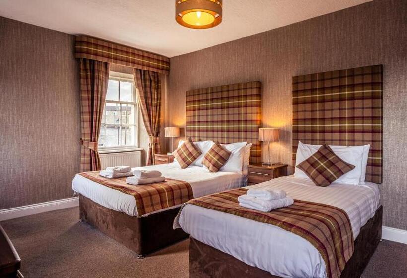 패밀리 룸, The Sun