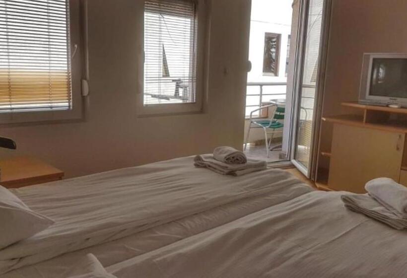 اتاق استاندارد, Tino Ohrid