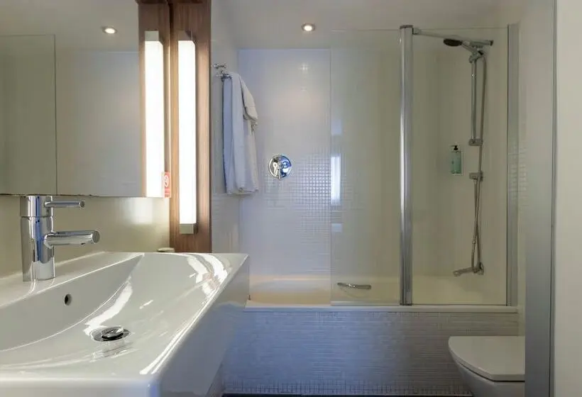 اتاق استاندارد, Travelodge Málaga Airport