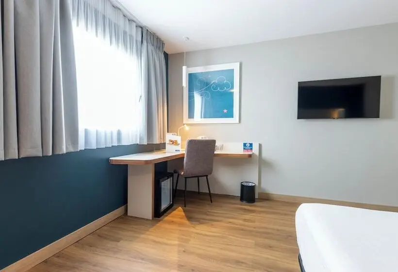 اتاق استاندارد, Travelodge Málaga Airport