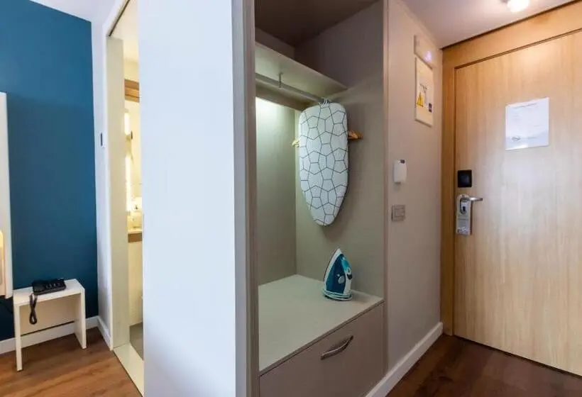 اتاق استاندارد برای معلولان, Travelodge Málaga Airport