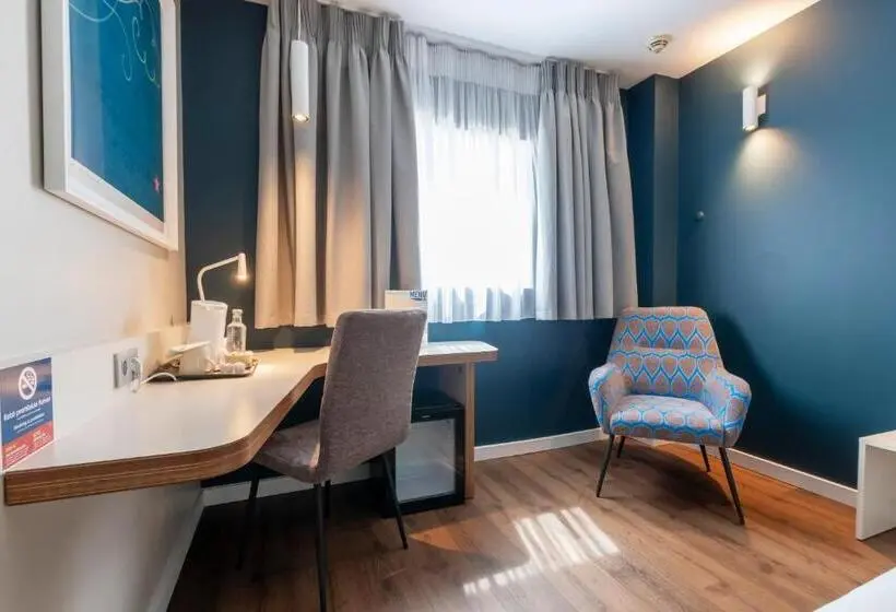 اتاق استاندارد برای معلولان, Travelodge Málaga Airport