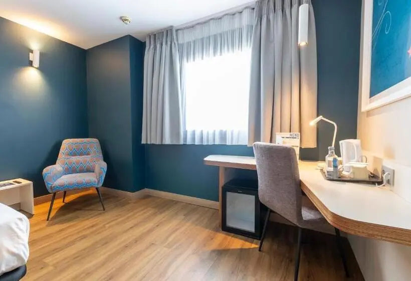 اتاق استاندارد برای معلولان, Travelodge Málaga Airport