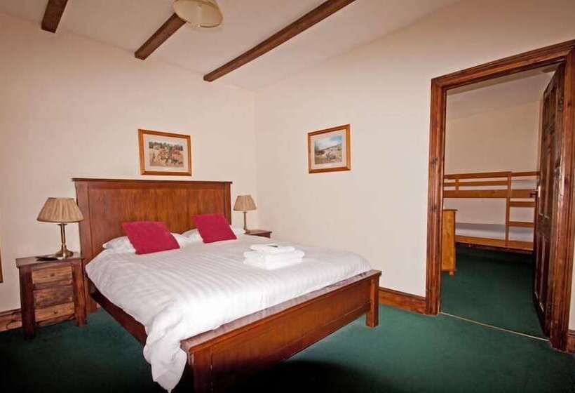 Семейный Номер, White Hart