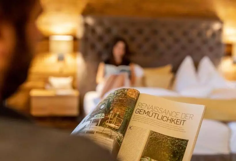 سوئیت با بالکن, Naturhotel Edelweiss Wagrain