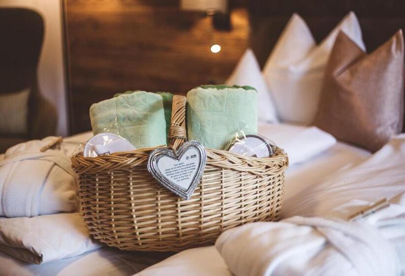 디럭스 스위트, Naturhotel Edelweiss Wagrain