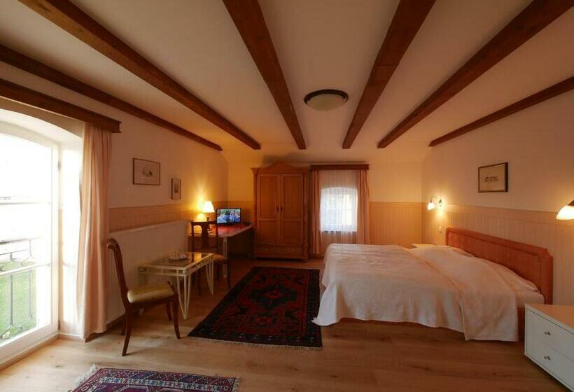 غرفة قياسية, Schlosshotel Zamek Zdikov