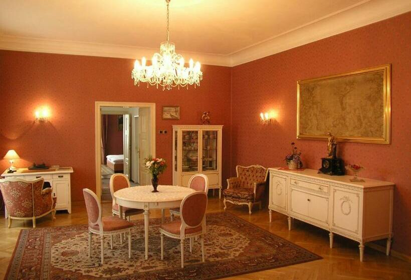 جناح, Schlosshotel Zamek Zdikov