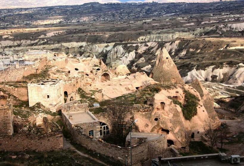اتاق لوکس با بالکن, Alice In Cappadocia