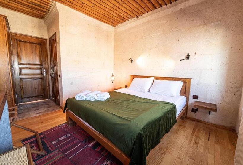 اتاق لوکس, Alice In Cappadocia