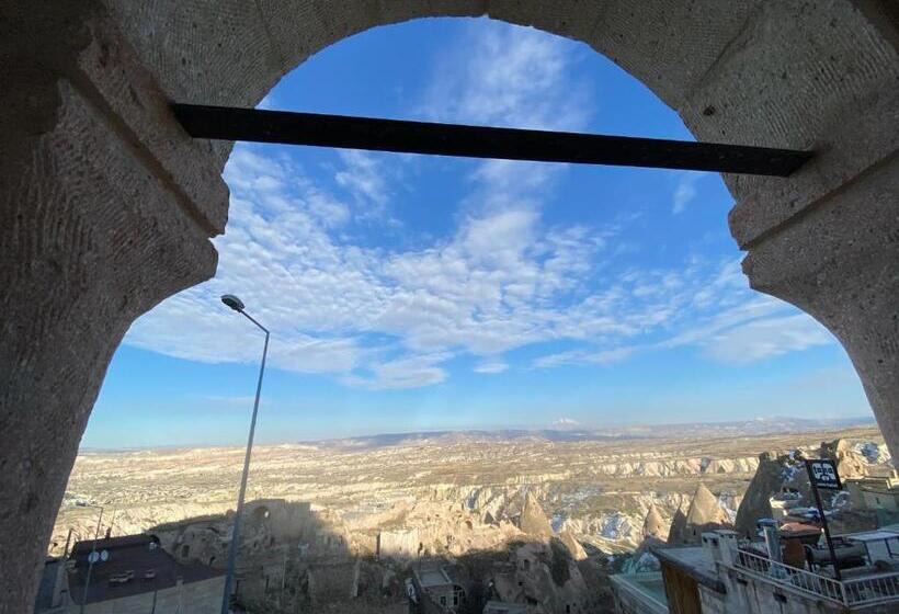 اتاق لوکس با بالکن, Alice In Cappadocia