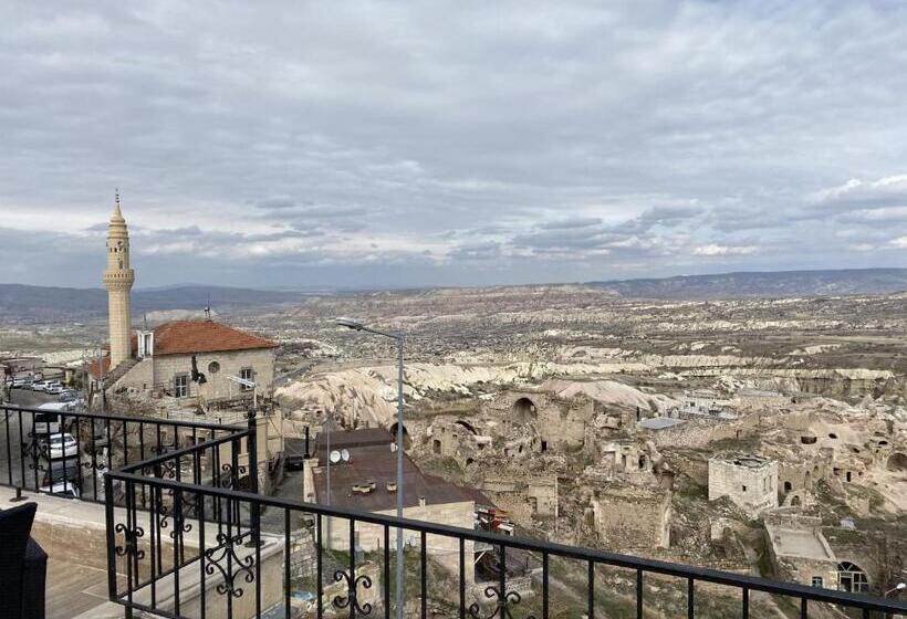 سوییت جونیور, Alice In Cappadocia