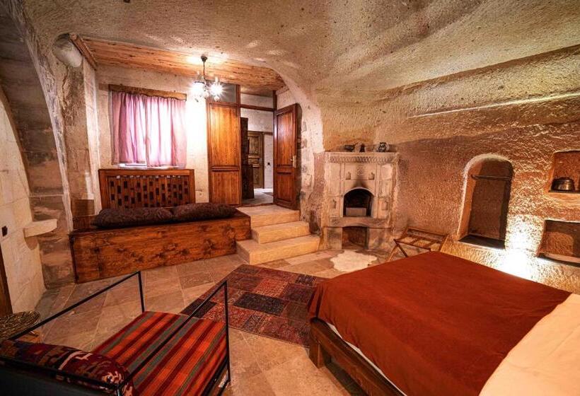 스위트, Alice In Cappadocia