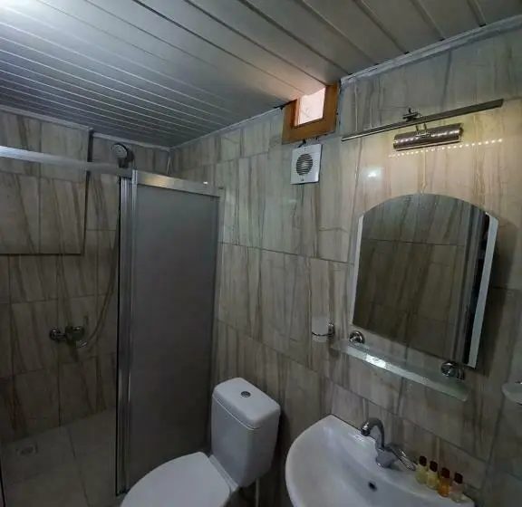 Quarto standard, Ulaş Cave