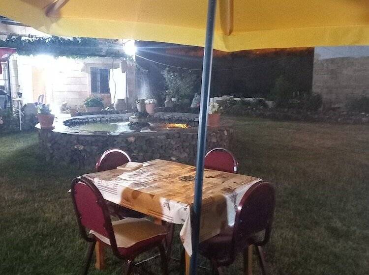 标准间, Ulaş Cave