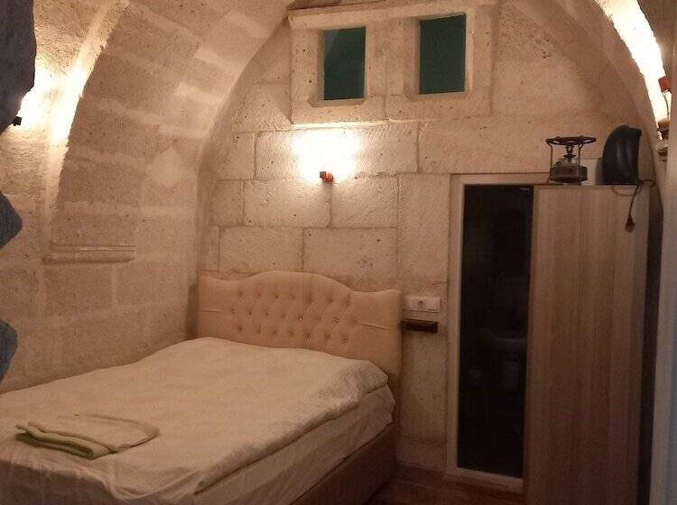 Номер Стандарт, Ulaş Cave