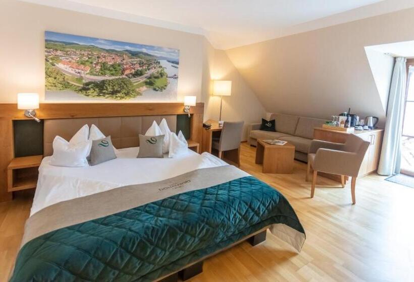 סוויטה, Donauwirt   Hotel Garni