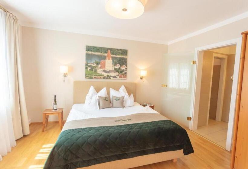 סוויטה, Donauwirt   Hotel Garni