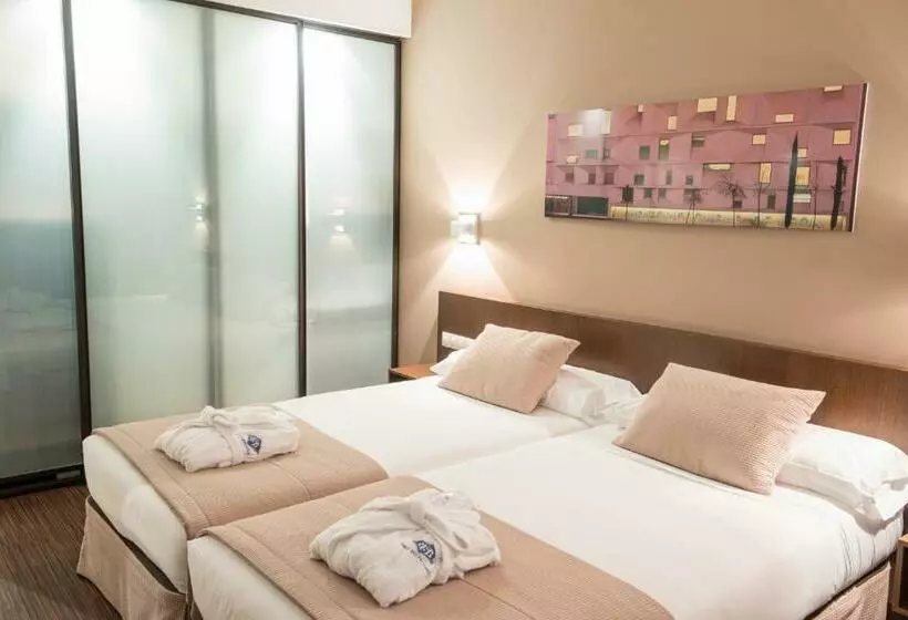 اتاق استاندارد برای معلولان, Arva Abad San Antonio
