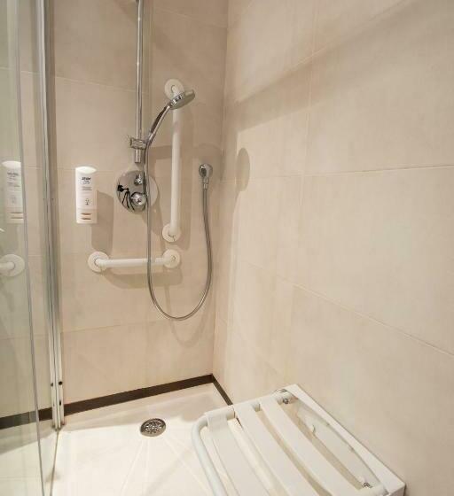 חדר סטנדרט מותאם לאדם עם מוגבלויות, Arva Abad San Antonio