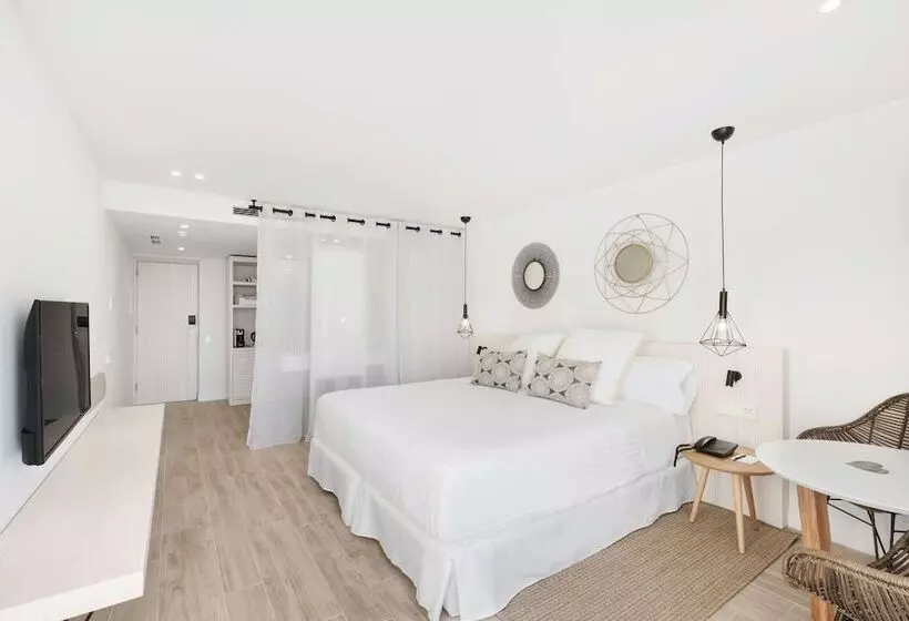 اتاق لوکس با چشمانداز دریا, Barceló Portinatx Adults Only