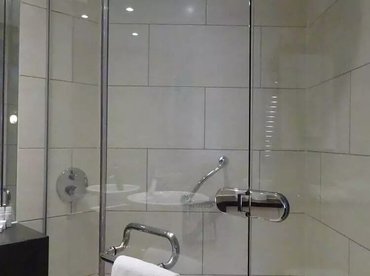 スーペリアールーム, Bermondsey Square Hotel   A Bespoke