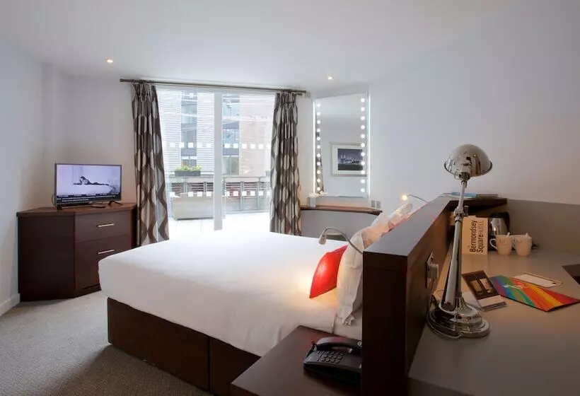 テラス付きスタンダードルーム, Bermondsey Square Hotel   A Bespoke
