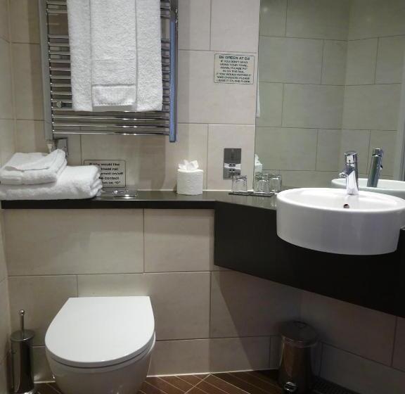 اتاق کلاب, Bermondsey Square Hotel   A Bespoke